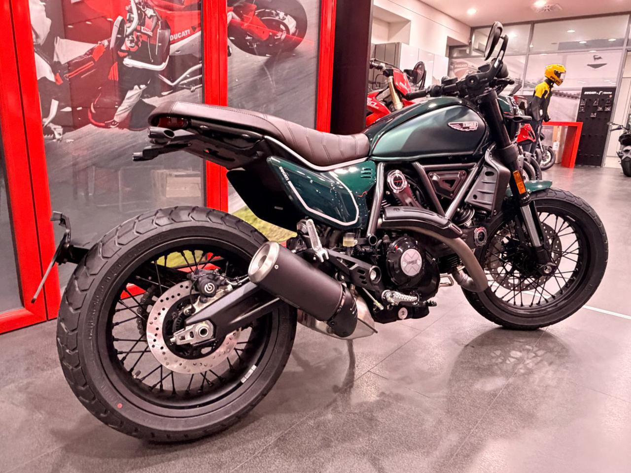 DUCATI Scrambler 800 NIGHTSHIFT EMERALD GREEN - 3