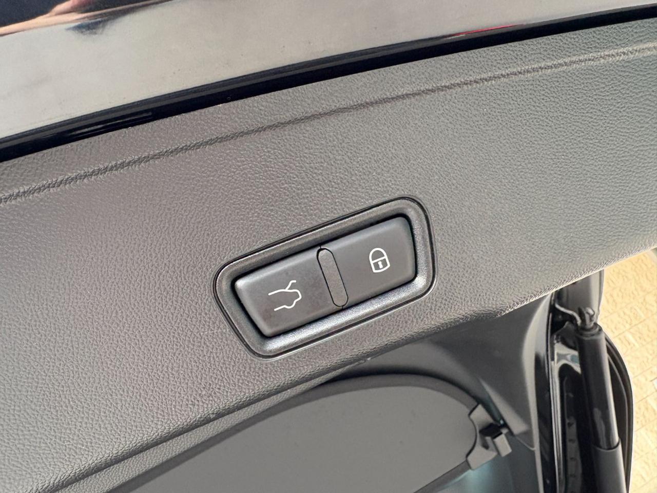 MASERATI Grecale Grecale MHEV 330 CV Modena TETTO APR/PAN. - 48