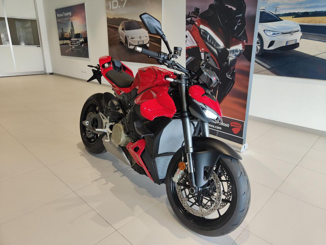 DUCATI Streetfighter V4 RED MY2025 - 2