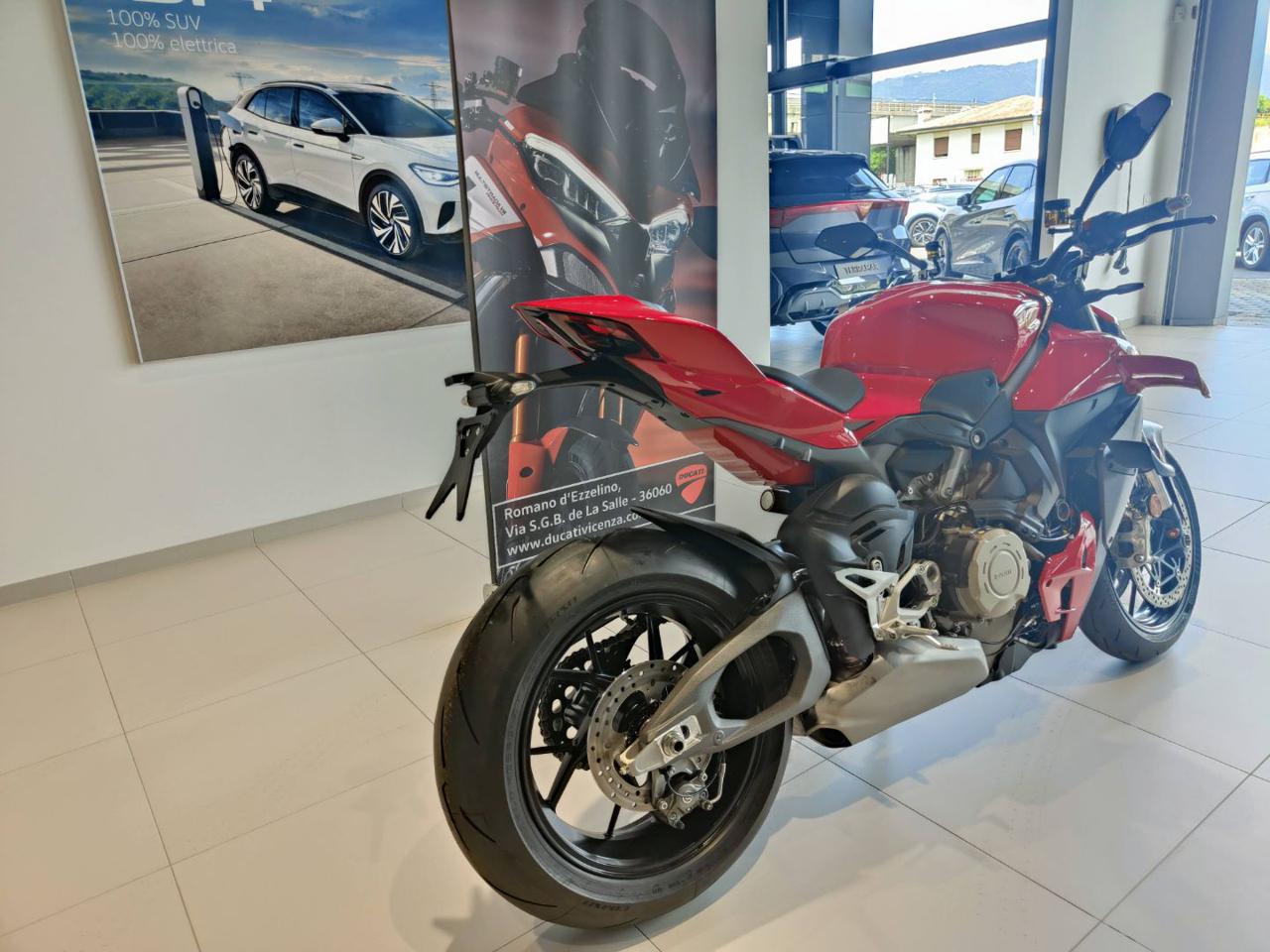 DUCATI Streetfighter V4 RED MY2025 - 3