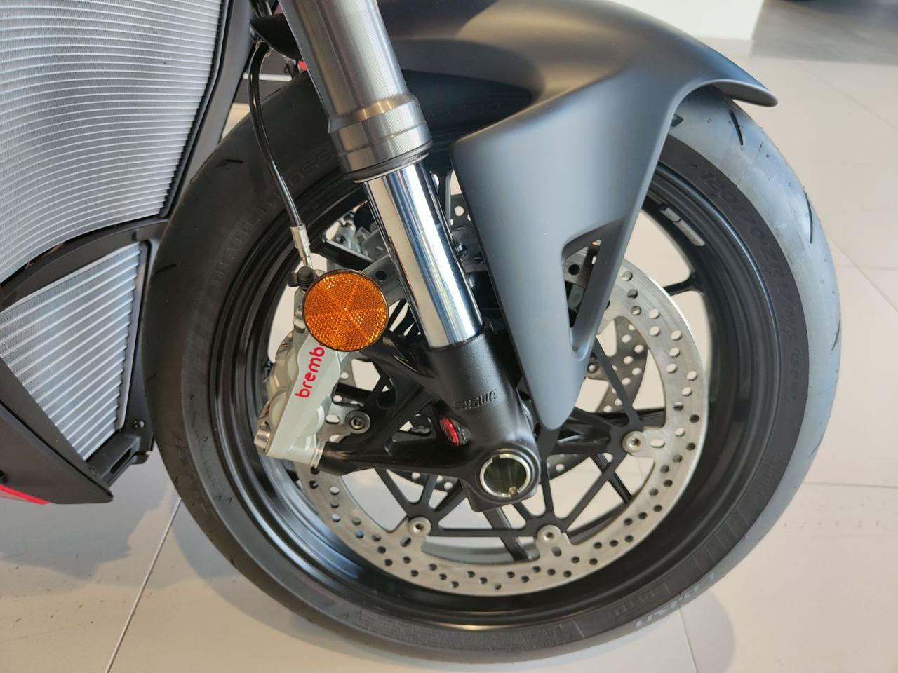 DUCATI Streetfighter V4 RED MY2025 - 7