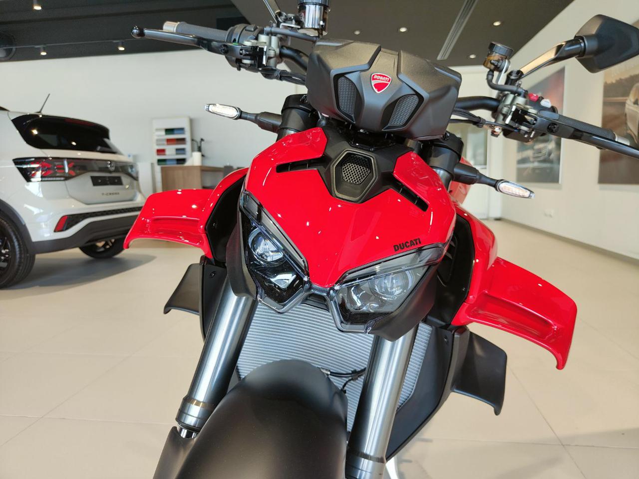 DUCATI Streetfighter V4 RED MY2025 - 8