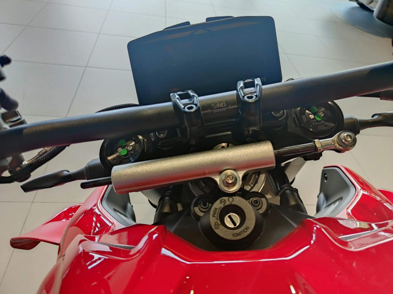 DUCATI Streetfighter V4 RED MY2025 - 12