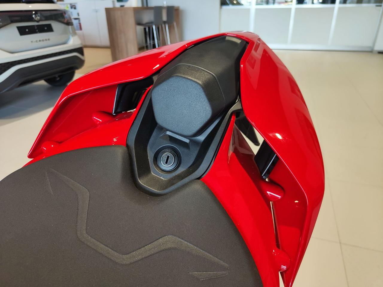 DUCATI Streetfighter V4 RED MY2025 - 13