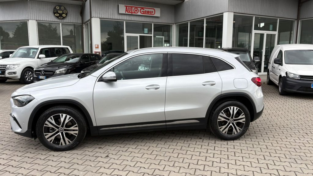 MERCEDES-BENZ GLA 200 d Automatic Progressive Advanced Plus IVA ESPOSTA - 5