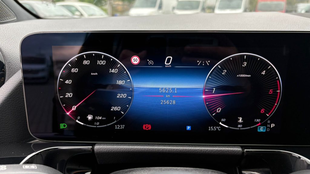 MERCEDES-BENZ GLA 200 d Automatic Progressive Advanced Plus IVA ESPOSTA - 11