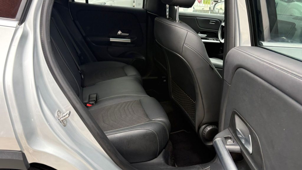 MERCEDES-BENZ GLA 200 d Automatic Progressive Advanced Plus IVA ESPOSTA - 23