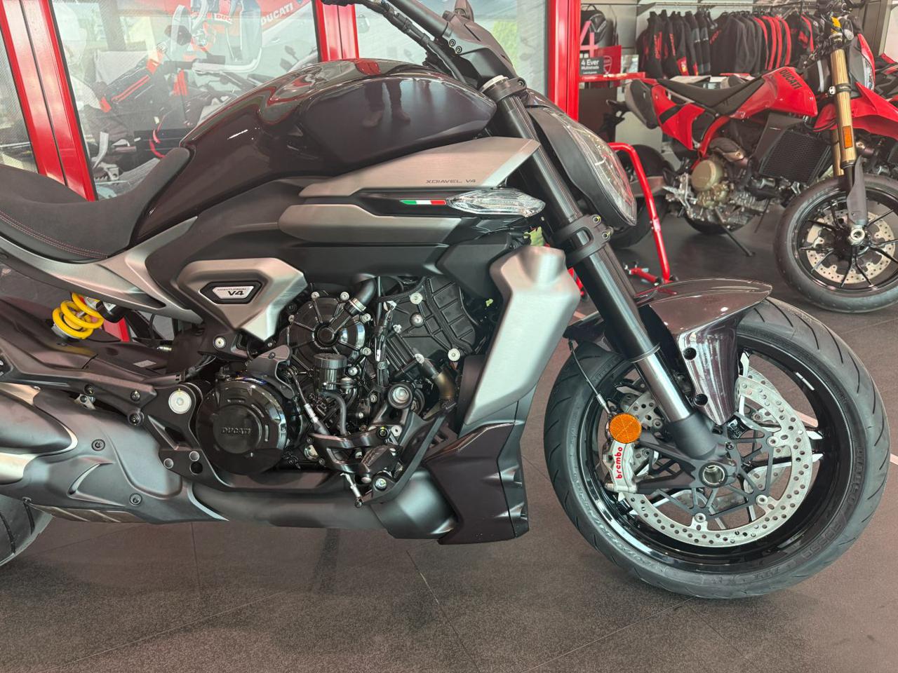 DUCATI XDiavel V4 BLACK LAVA 2025 - 2