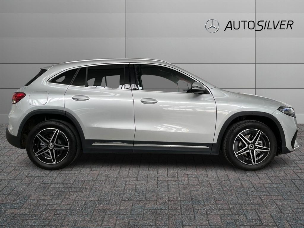 MERCEDES-BENZ EQA 250+ Premium - 5