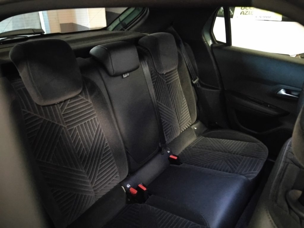 LANCIA Ypsilon 1.2 Hybrid e-DCT LX - 11