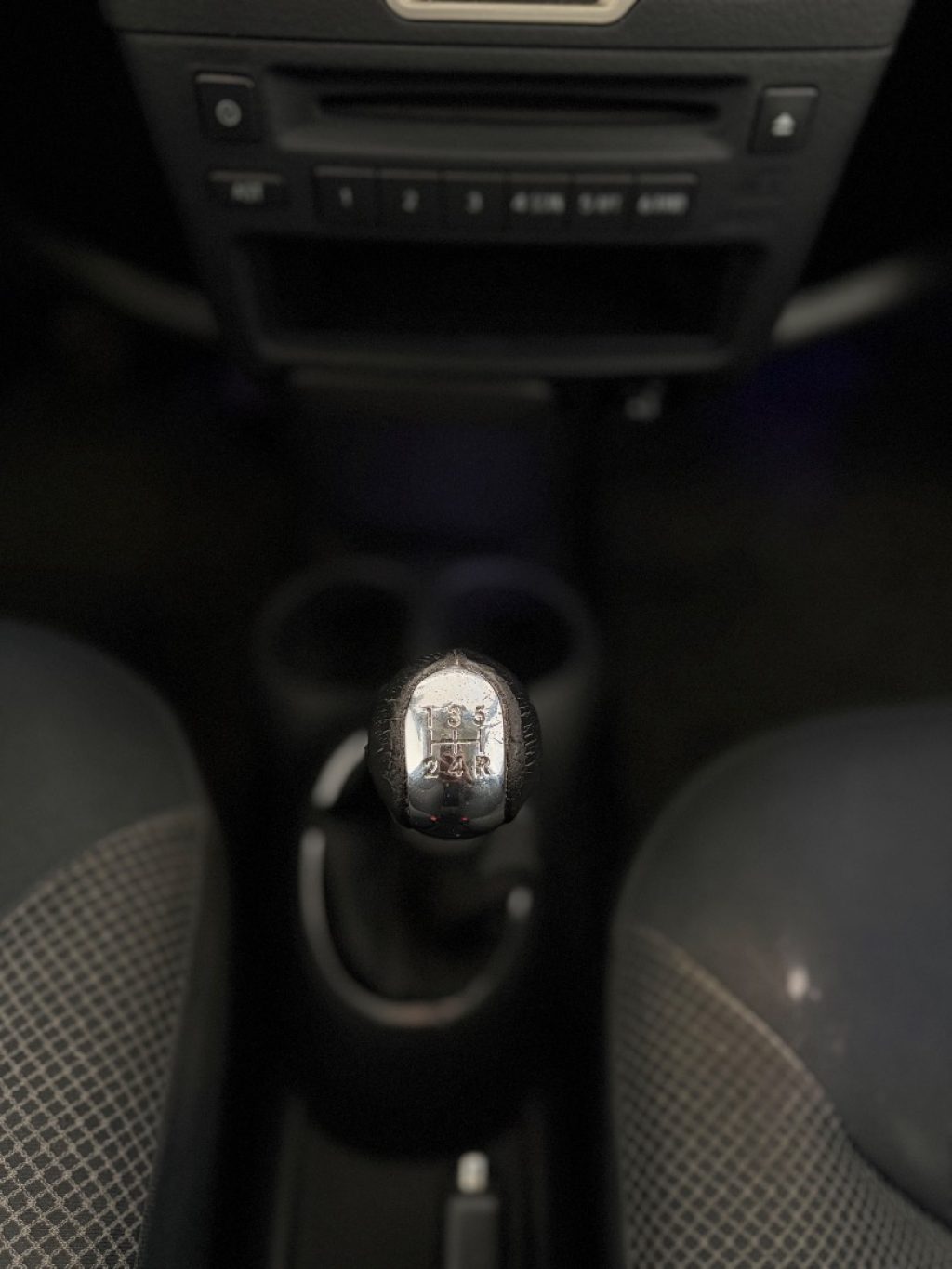 TOYOTA Yaris 1.3i 16V cat 3 porte Sol - 7