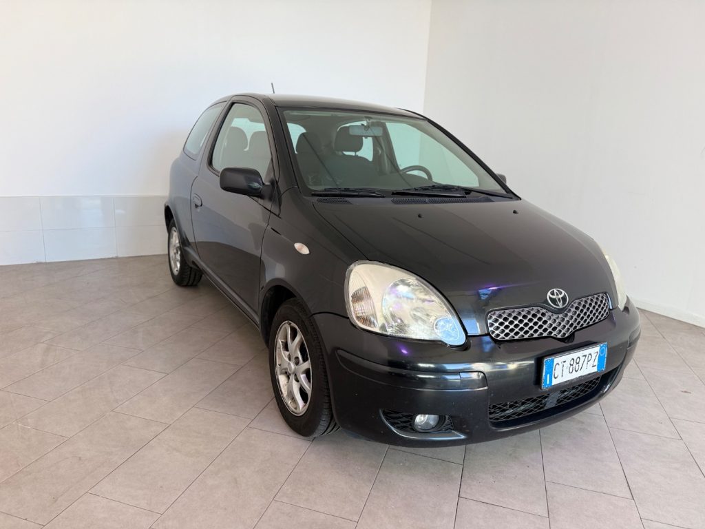 TOYOTA Yaris 1.3i 16V cat 3 porte Sol - 17