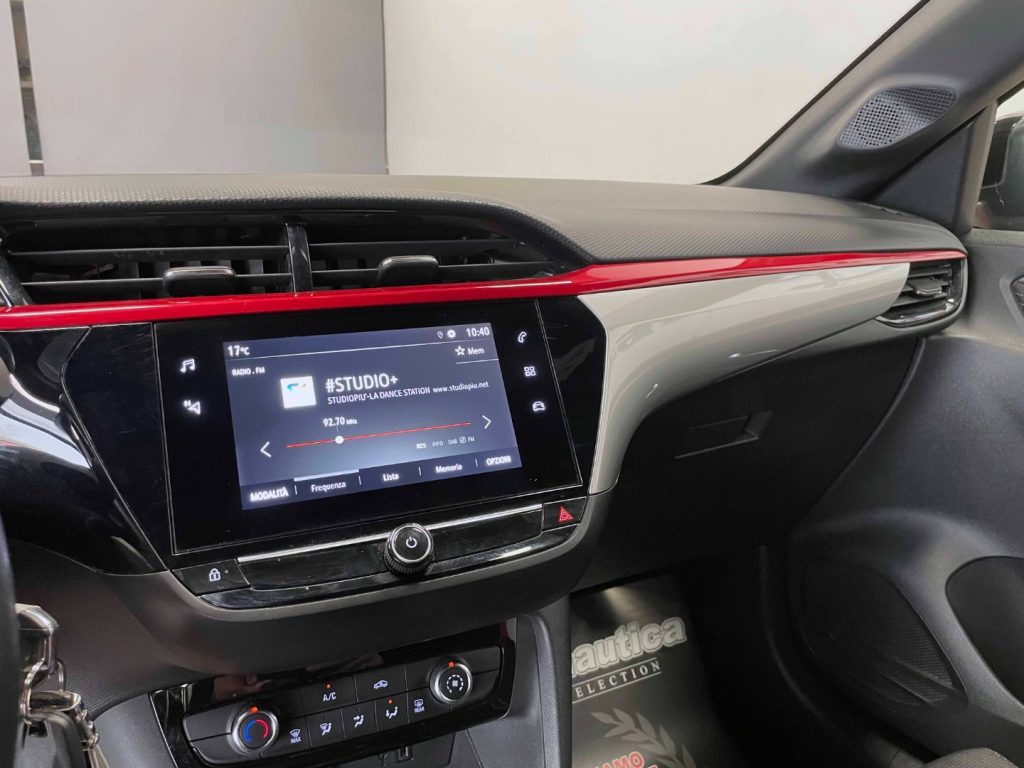 OPEL Corsa 1.2 GS LINE S 100CV - 23