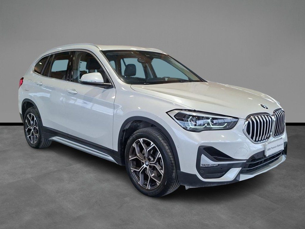 BMW X1 sDrive18i xLine Aut. + Tetto apr. - 16