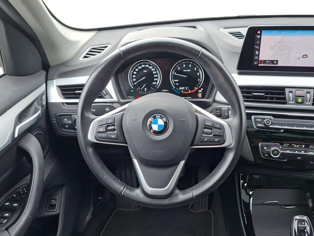 BMW X1 sDrive18i xLine Aut. + Tetto apr. - 11