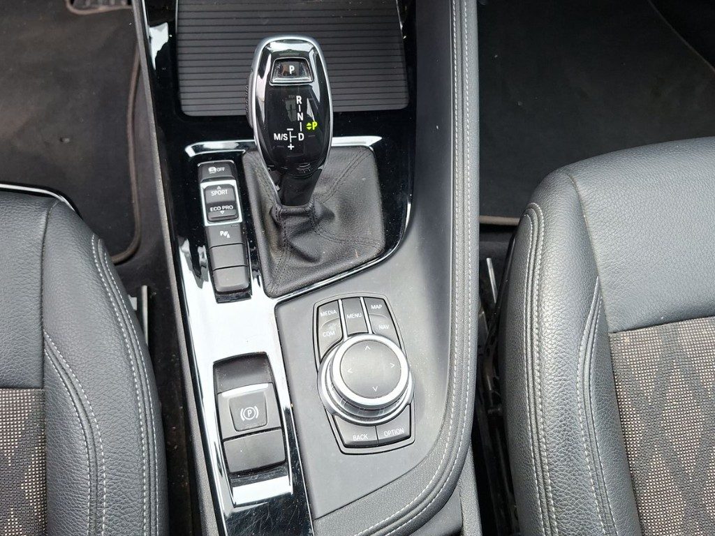 BMW X1 sDrive18i xLine Aut. + Tetto apr. - 14