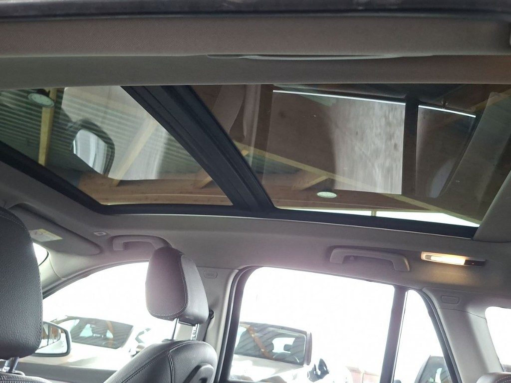 BMW X1 sDrive18i xLine Aut. + Tetto apr. - 8