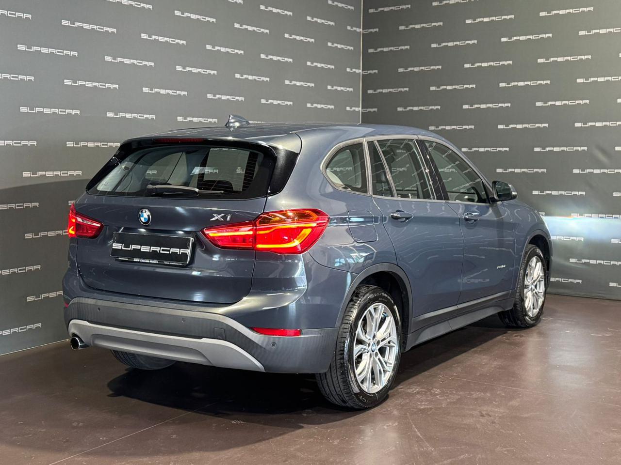 BMW X1 xDrive18d Sport - 3