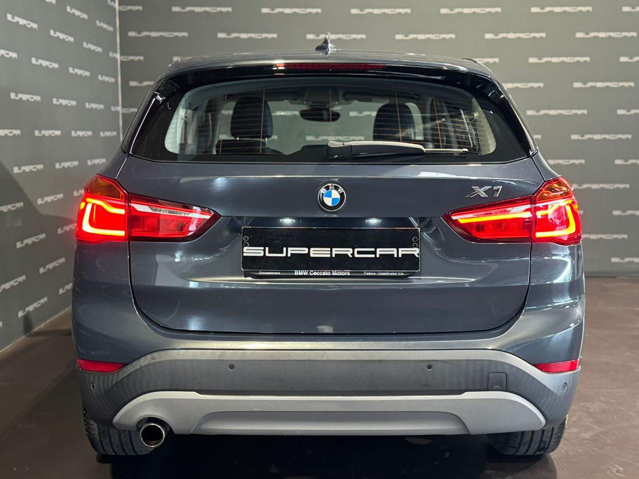 BMW X1 xDrive18d Sport - 4