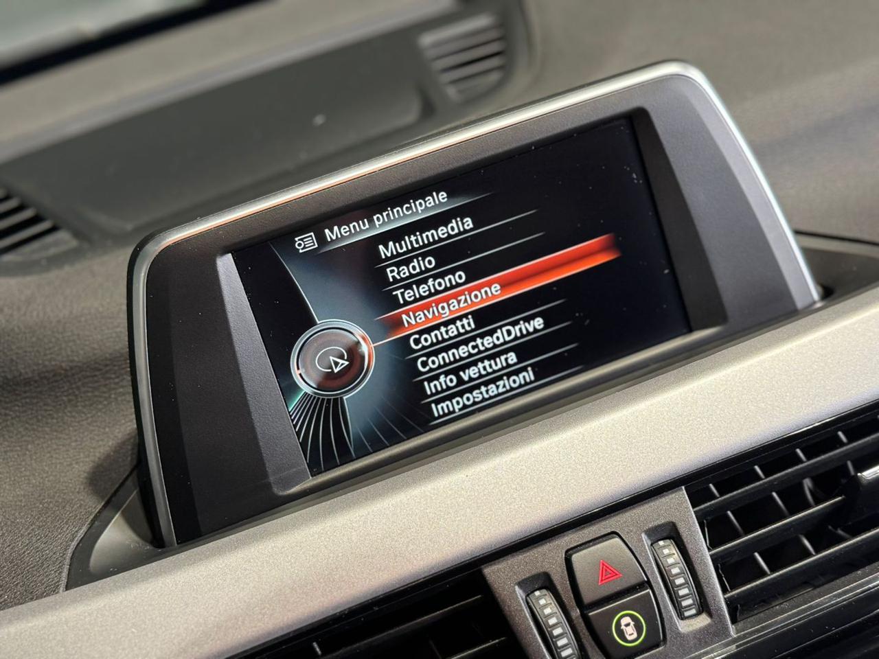 BMW X1 xDrive18d Sport - 14