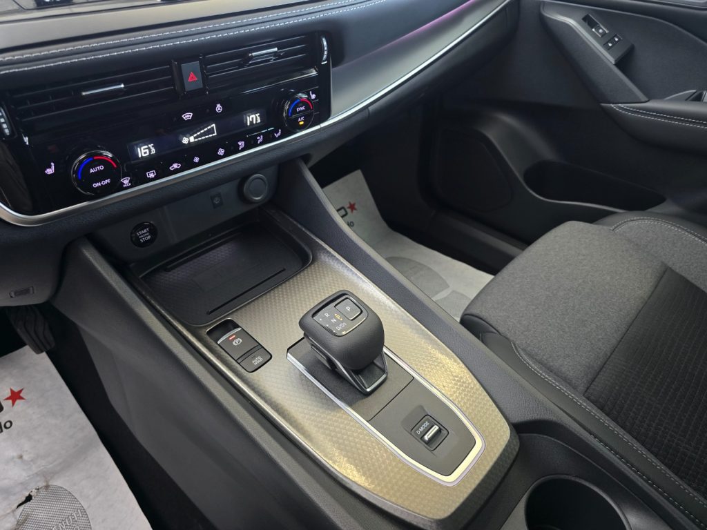 NISSAN Qashqai MHEV 158 CV Xtronic N-Connecta - 19