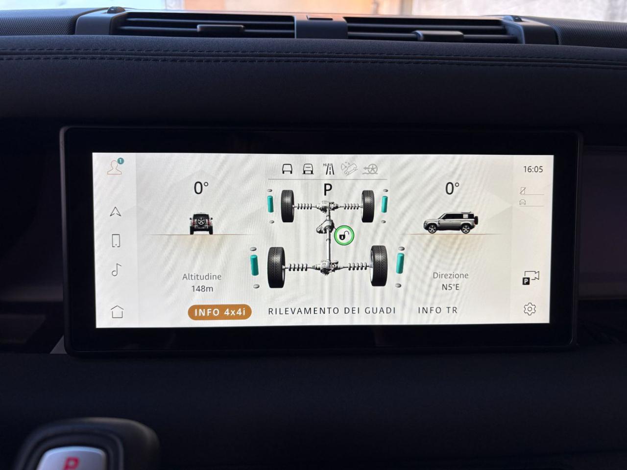 LAND ROVER Defender 110 3.0D I6 200 CV AWD Auto SE 7 POSTI - 31