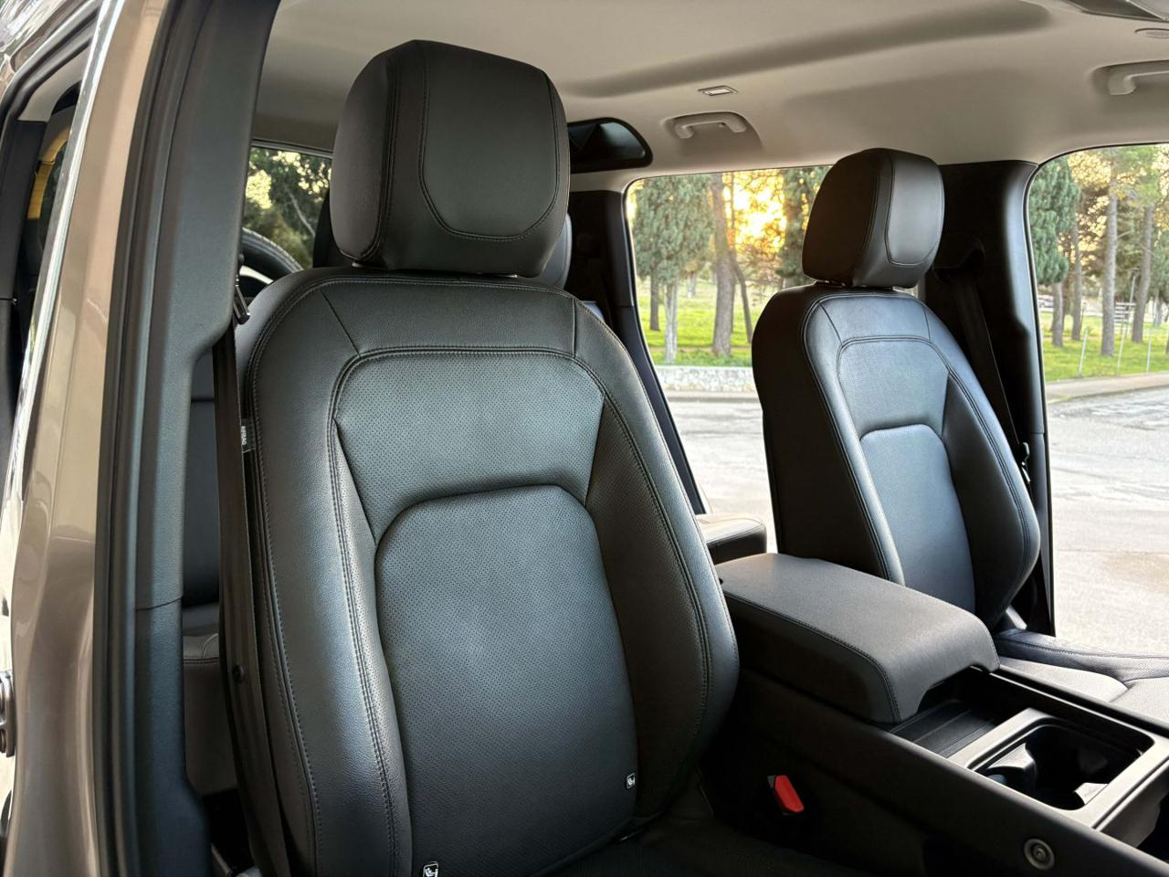 LAND ROVER Defender 110 3.0D I6 200 CV AWD Auto SE 7 POSTI - 10