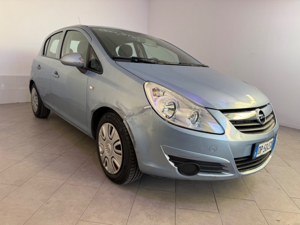 OPEL Corsa 1.2 5 porte .Cosmo - 3