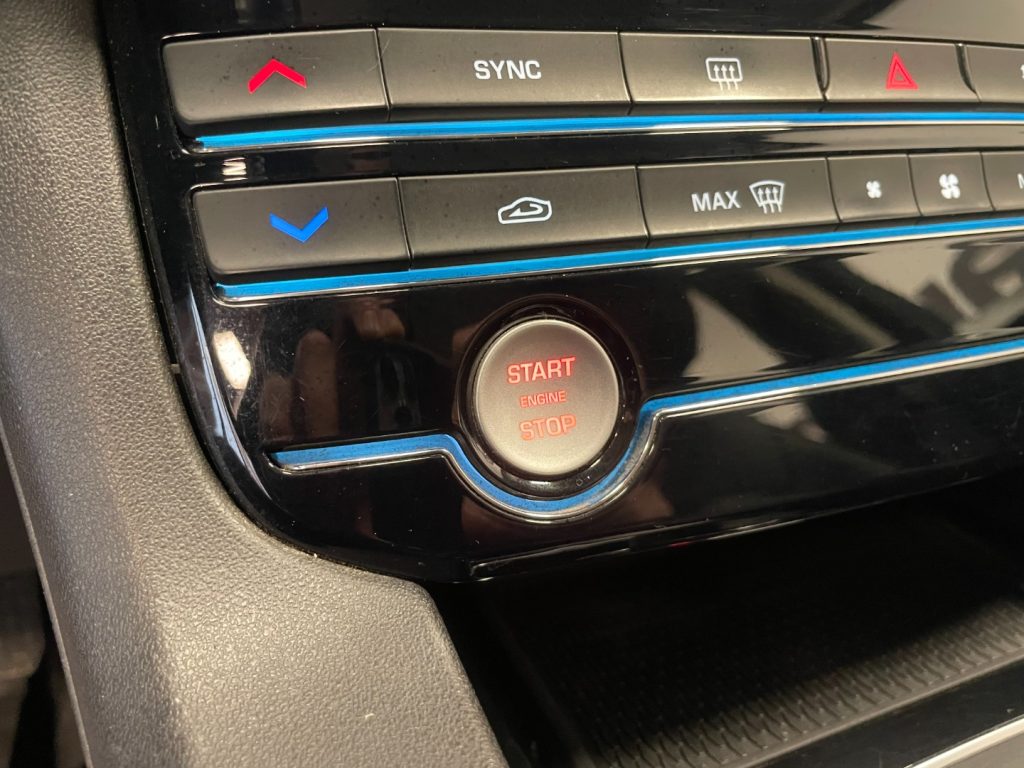 JAGUAR F-Pace 2.0D PURE AWD 180CV AUTO - 27