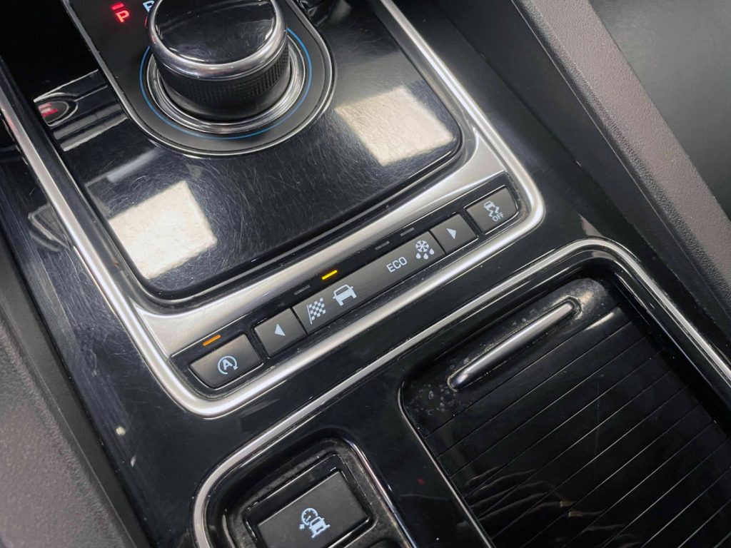 JAGUAR F-Pace 2.0D PURE AWD 180CV AUTO - 46