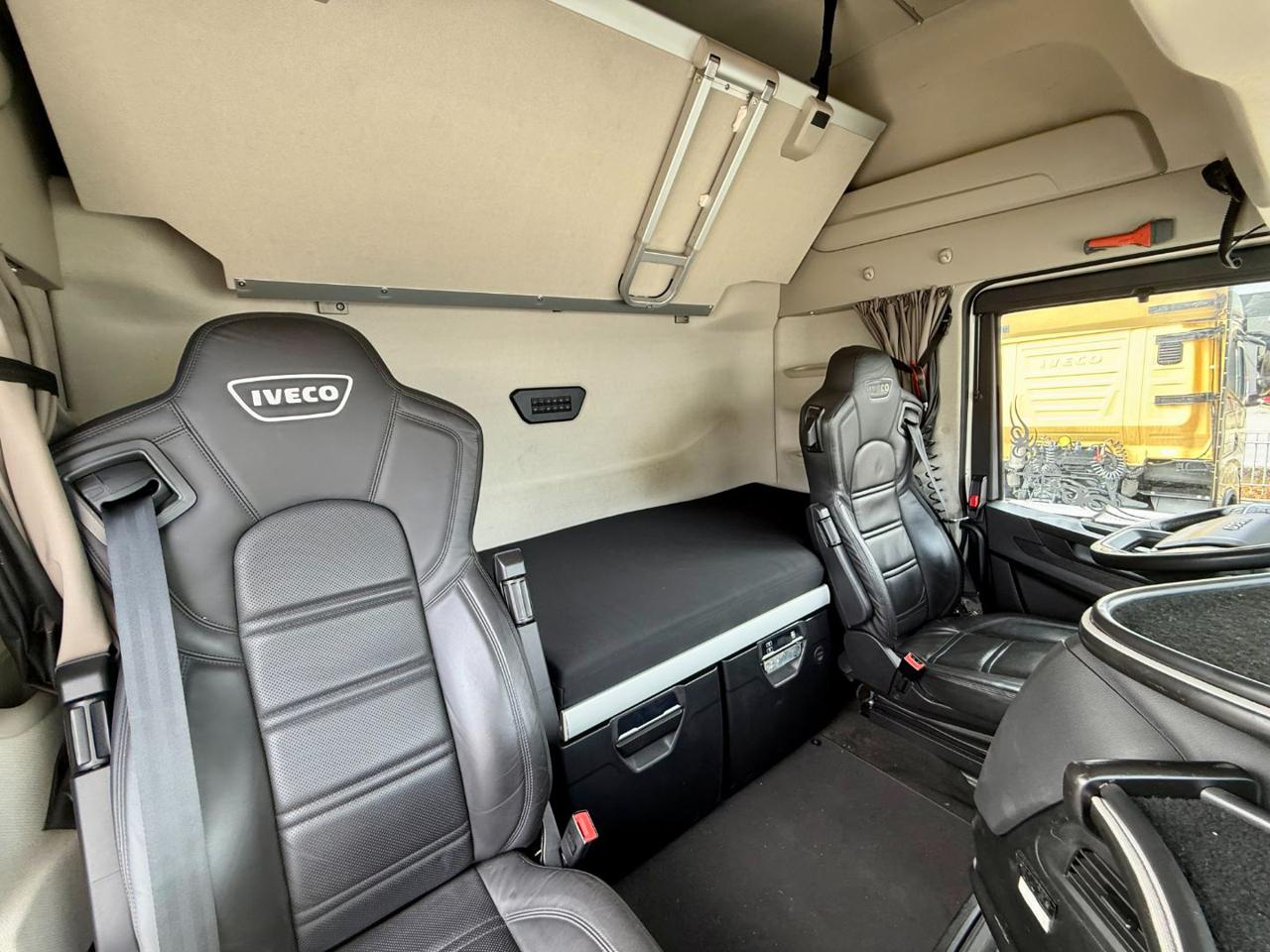 IVECO S-WAY 530 - 11