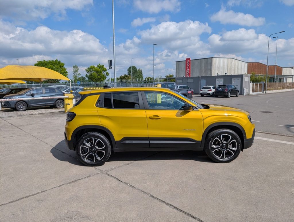 JEEP Avenger 1.2 Turbo 110 CV MHEV Summit - 4