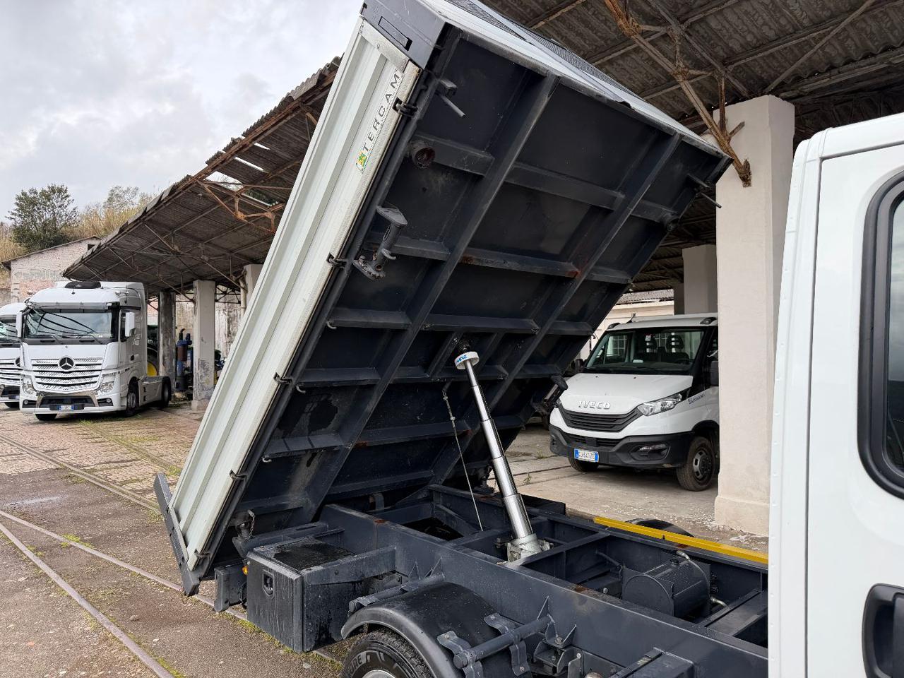 IVECO Daily 35C14H BTor 2.3 RIBALTABILE TRILATERALE - 18