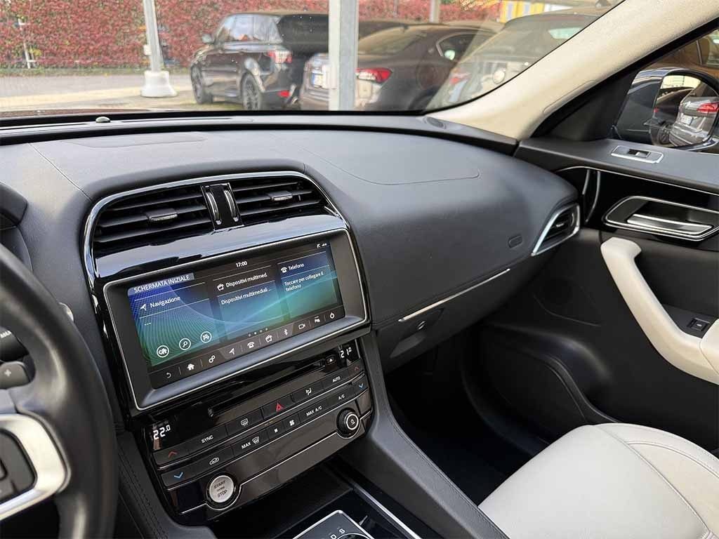 JAGUAR F-Pace 2.0d i4 awd PRESTIGE PELLE TELECAMERA IVA ESPOSTA - 15
