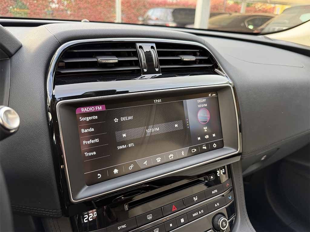 JAGUAR F-Pace 2.0d i4 awd PRESTIGE PELLE TELECAMERA IVA ESPOSTA - 20