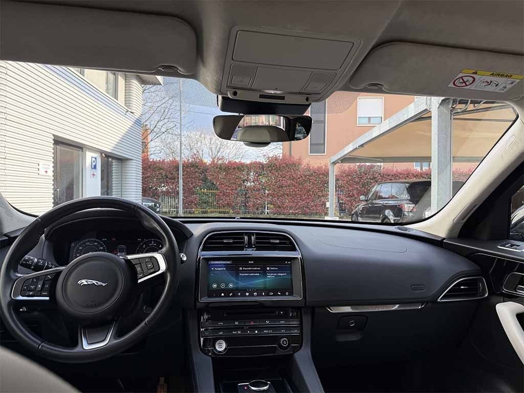 JAGUAR F-Pace 2.0d i4 awd PRESTIGE PELLE TELECAMERA IVA ESPOSTA - 27