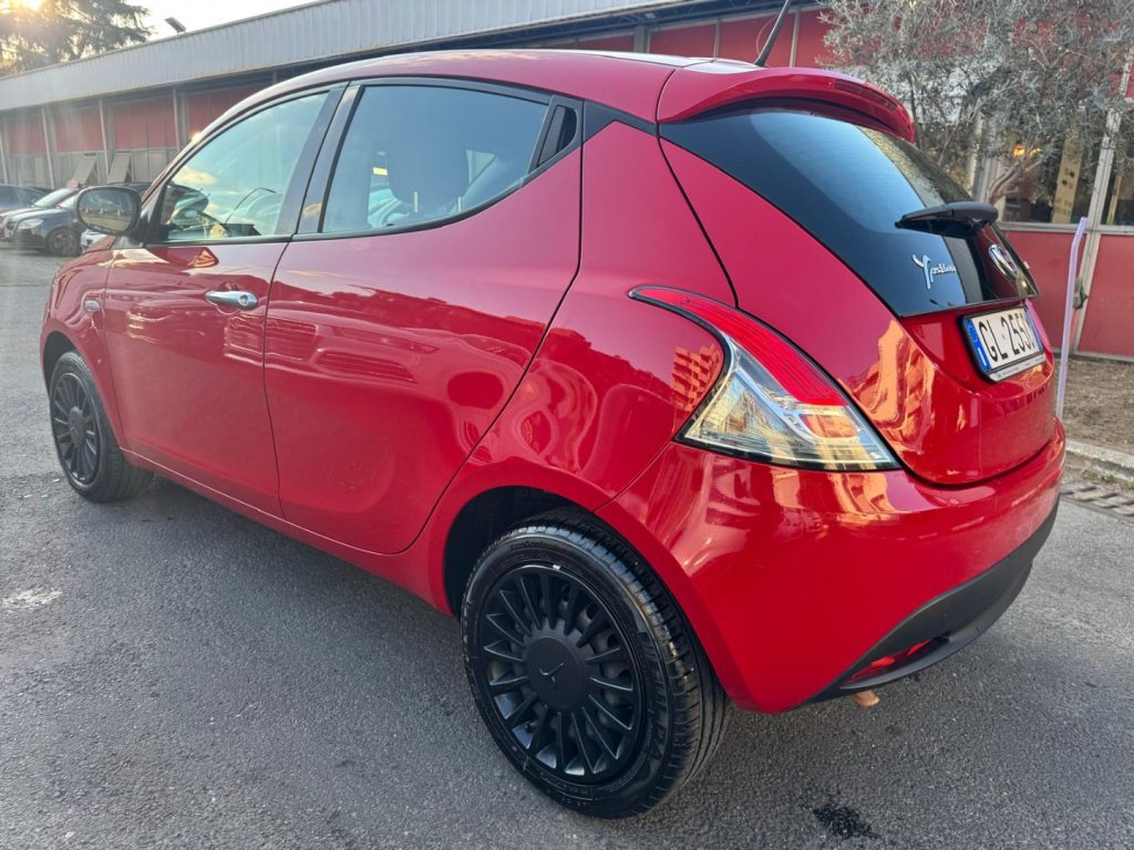 LANCIA Ypsilon 1.0 FireFly 5 porte S&S Hybrid Ecochic Silver - 5