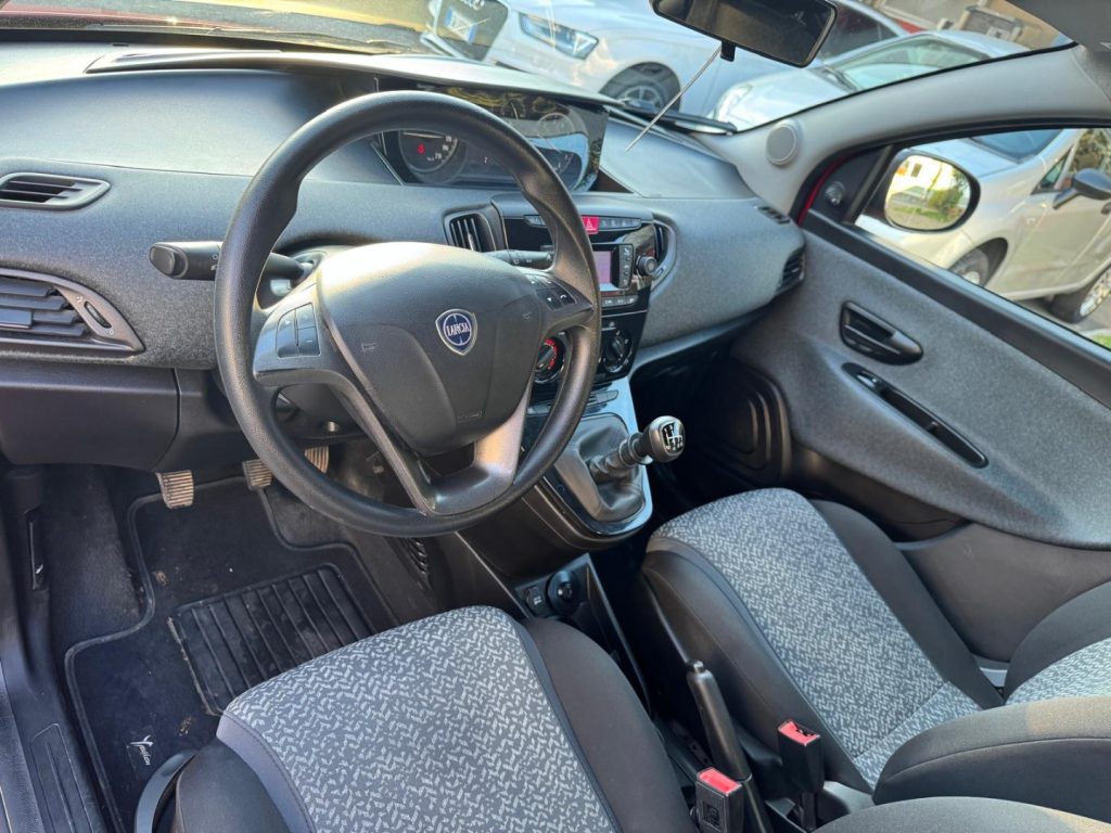 LANCIA Ypsilon 1.0 FireFly 5 porte S&S Hybrid Ecochic Silver - 14