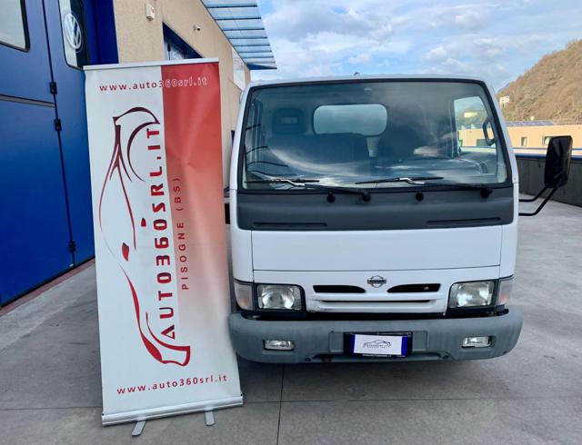 NISSAN Cabstar Bianco pastello