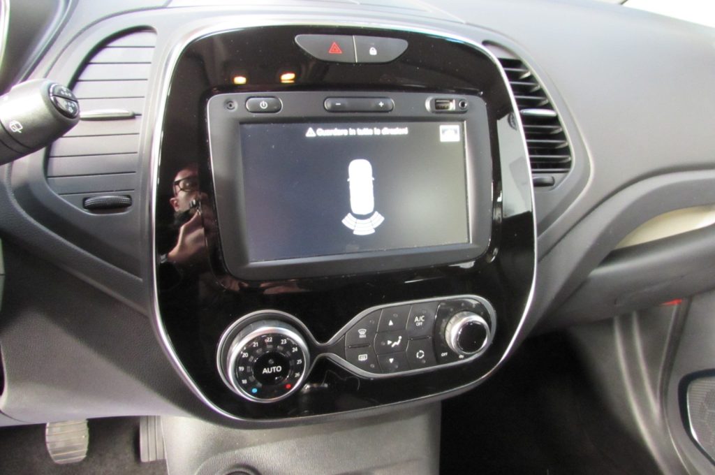 RENAULT Captur TCe 12V 90 CV Start&Stop Energy Intens - 11