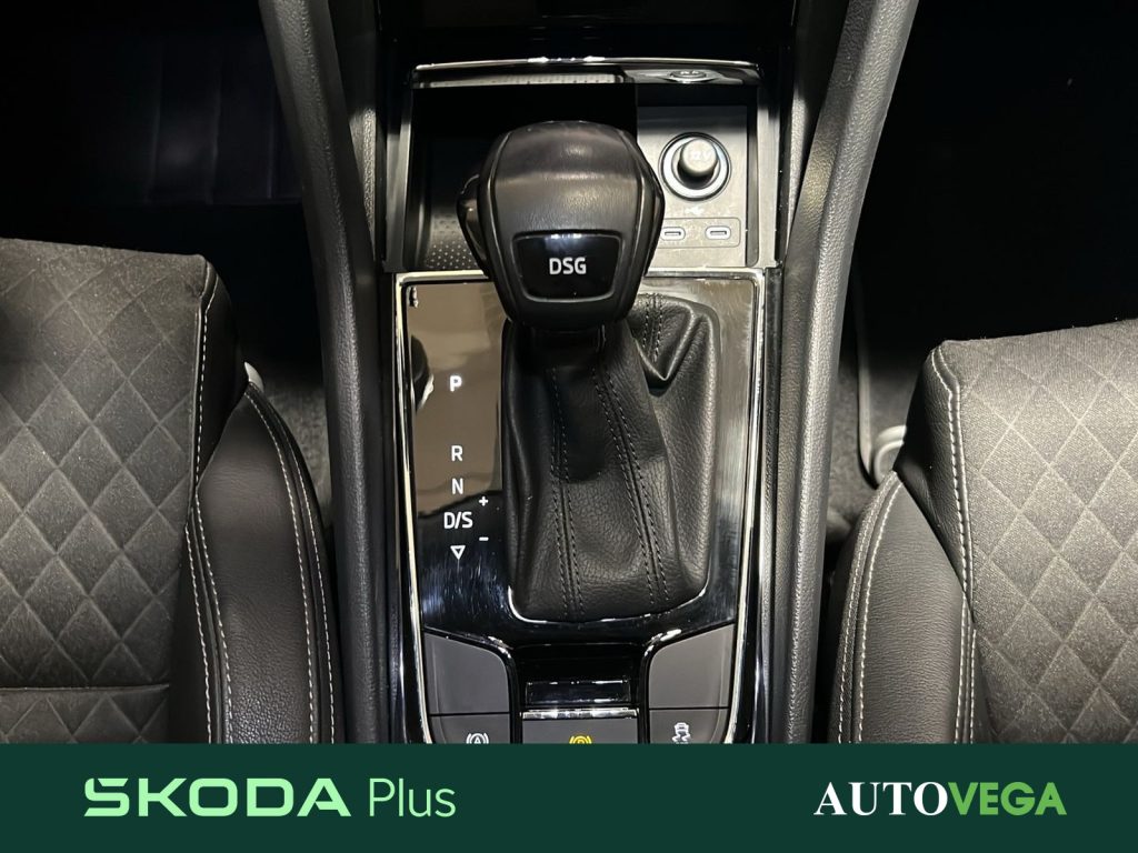 SKODA Karoq 1.6 tdi style dsg - 12