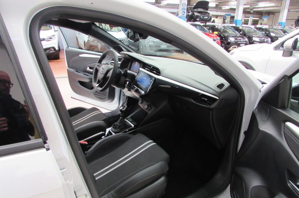 OPEL Corsa 1.2 100 CV GS KMZERO - 16