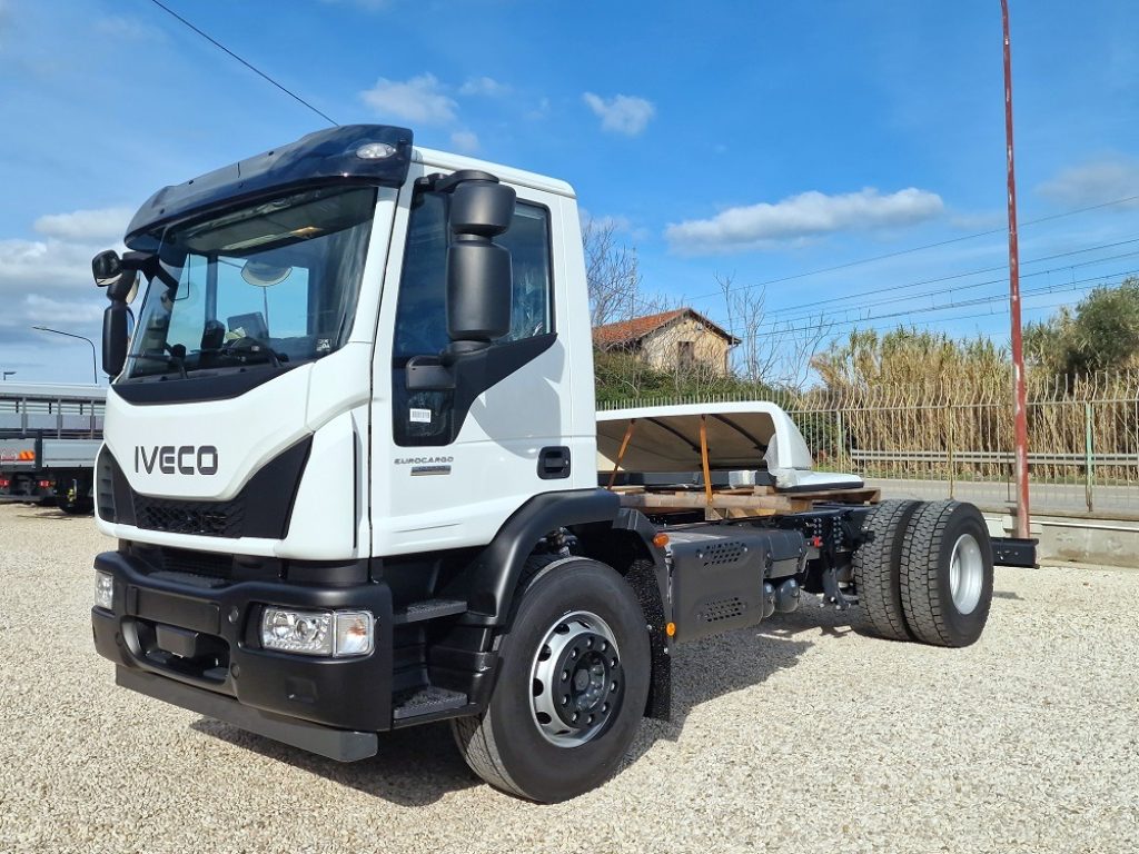 IVECO EUROCARGO 180E32 P EURO 6 NUOVO PNEUMATICO - 21
