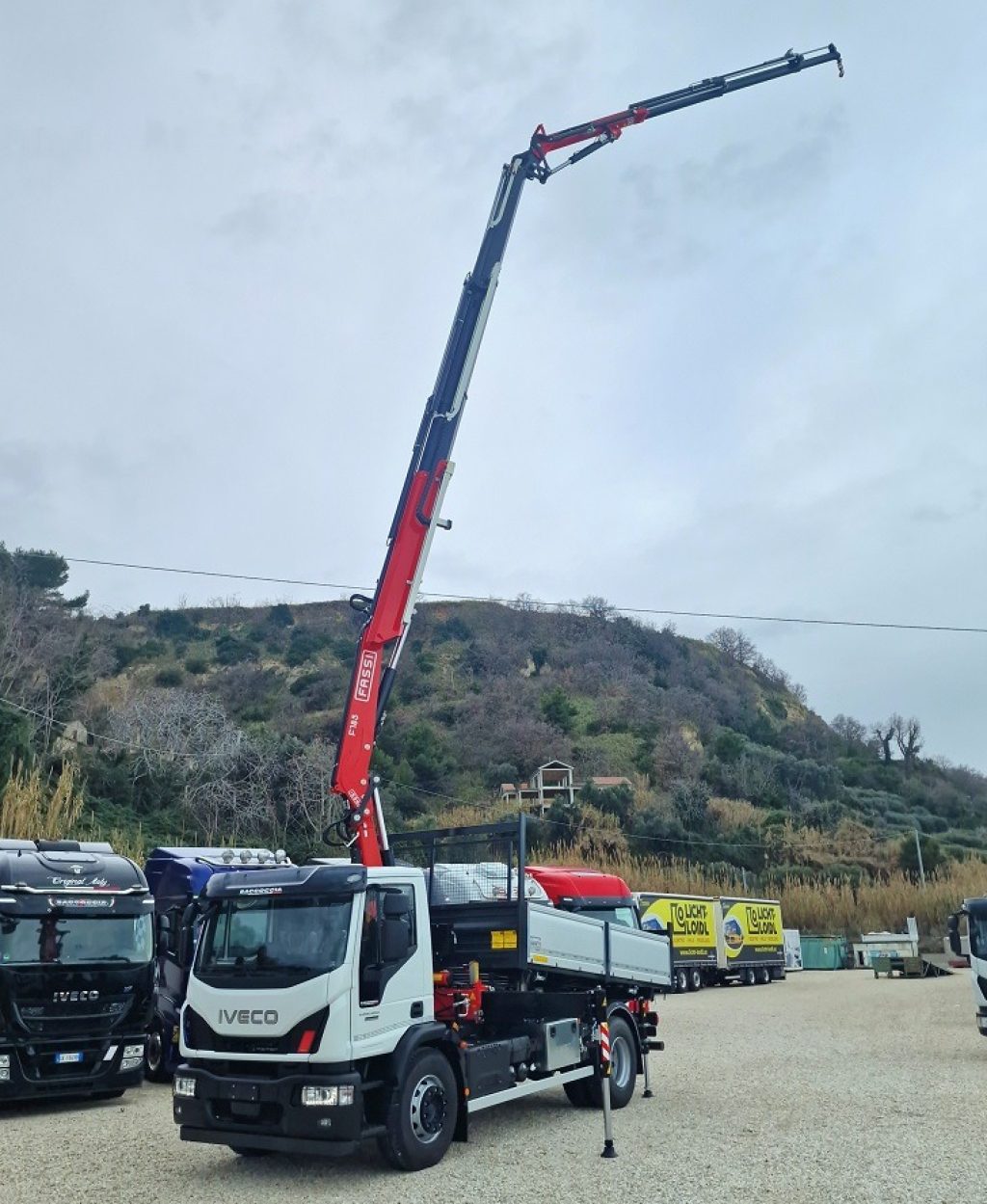 IVECO EUROCARGO 180E32 K NUOVO GRU da 23 m + RIBALTABILE - 21