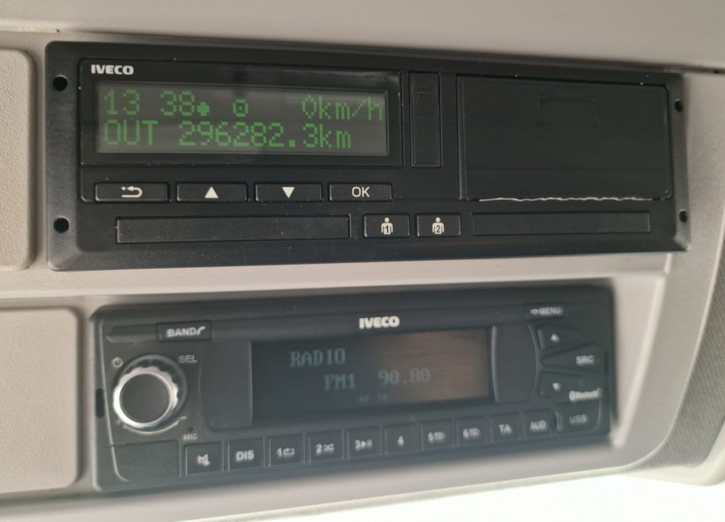 IVECO EUROCARGO 140E28 P EURO 6 FURGONE 7,30 + SPONDA - 10