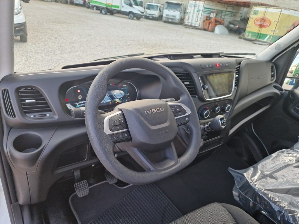 IVECO DAILY  35C18 E6 NUOVO + CASSONE FISSO da 4,40 - 8