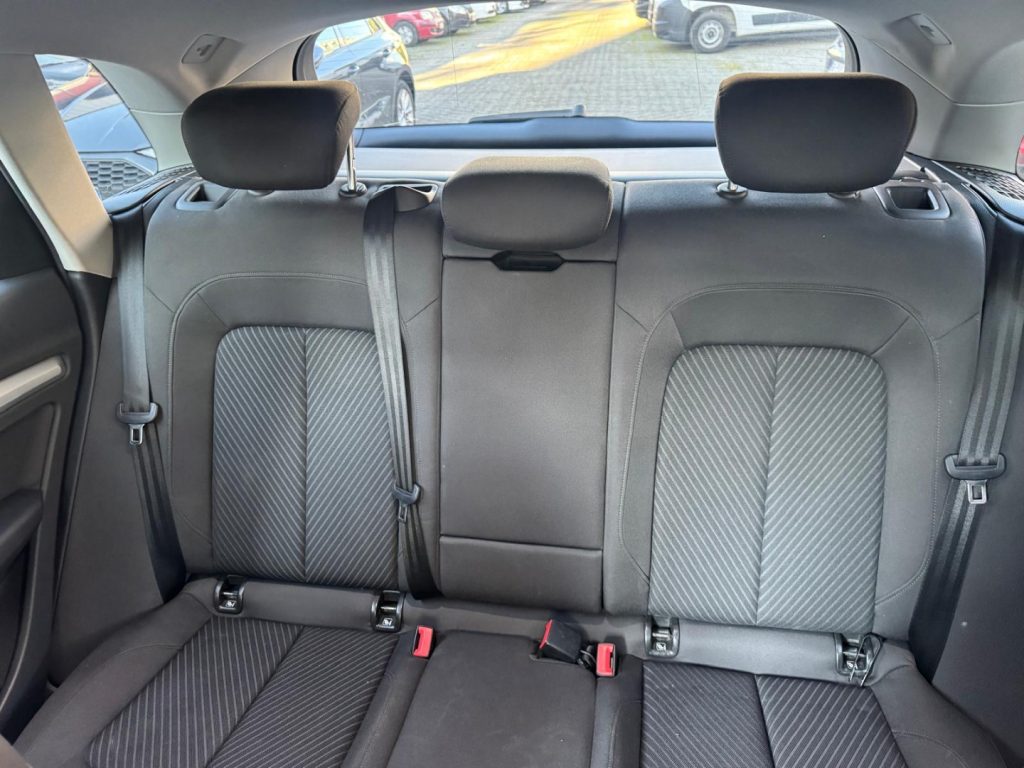 AUDI Q5 2.0 TDI QUATTRO S tronic Bus. Design - 18