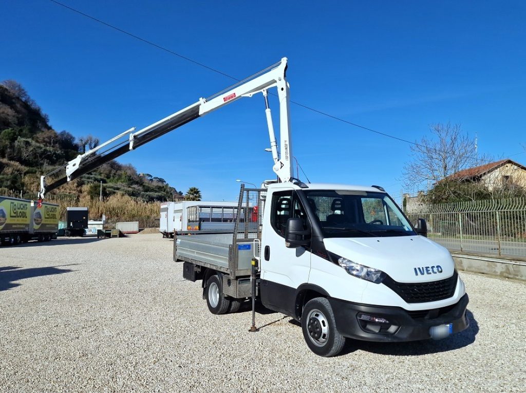 IVECO DAILY  35C16 E6 MOTORE 3.0 GRU 12m + CASSONE - 3