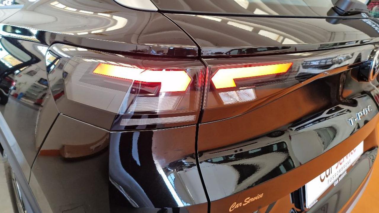 VOLKSWAGEN T-Roc 1.5 eTSI ACT DSG Life IN PROMO ROTTAMAZIONE - 23