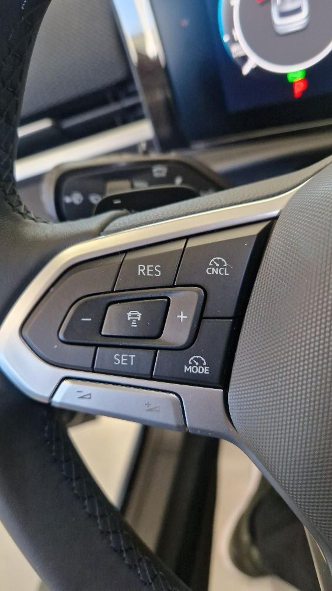 VOLKSWAGEN T-Roc 1.5 eTSI ACT DSG Life IN PROMO ROTTAMAZIONE - 13